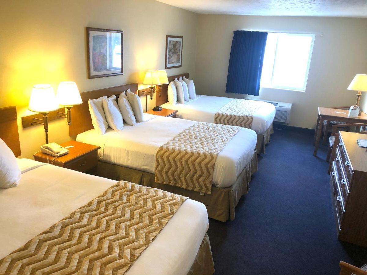 Travelodge By Wyndham Grand Island Exterior photo